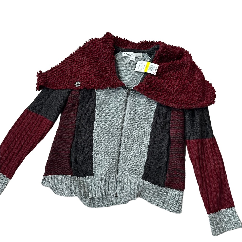NWT Curio New York sweater Red & Gray Med